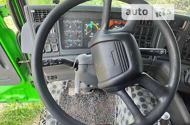 Тягач Scania 124 2001 в 