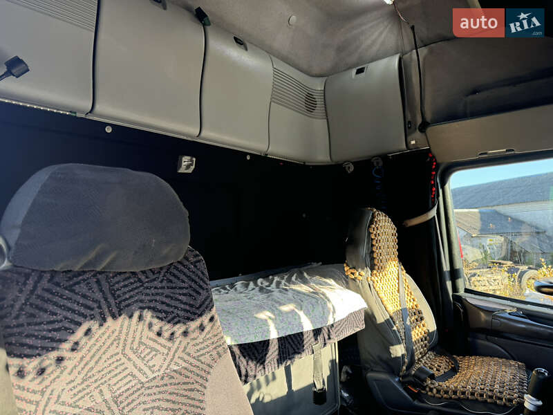 Тягач Scania 124 2002 в Шумську