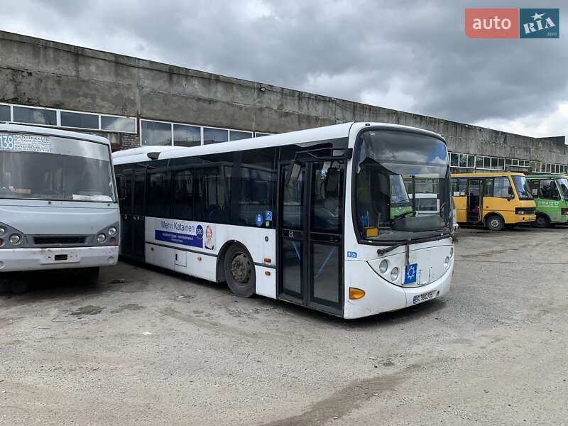 Городской автобус Scania K 2009 в Львове