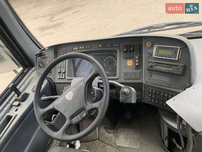 Городской автобус Scania K 2009 в Львове
