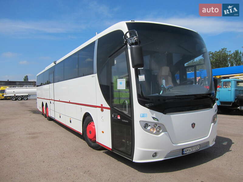 Туристический / Междугородний автобус Scania OmniExpress 2011 в Иршаве