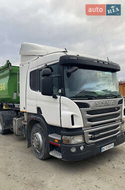 Тягач Scania P 2012 в 
