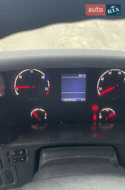 Тягач Scania P 2012 в 