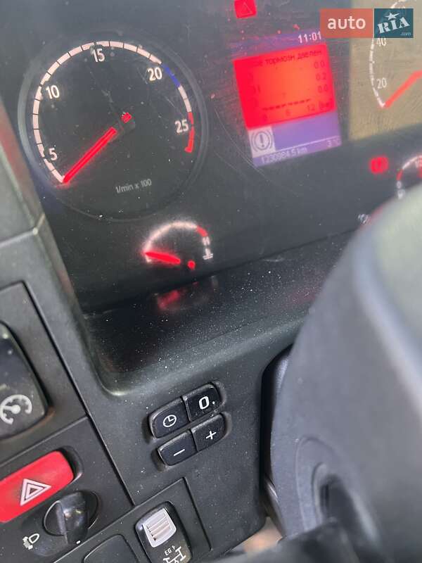 Тягач Scania P 2012 в Львові