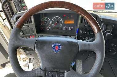 Тягач Scania P 2007 в 
