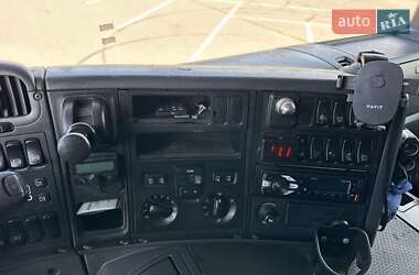 Тягач Scania P 2007 в 