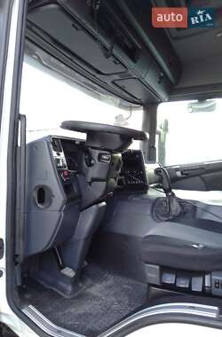 Тягач Scania P 2014 в 