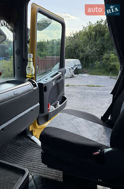 Контейнеровоз Scania P 2008 в 