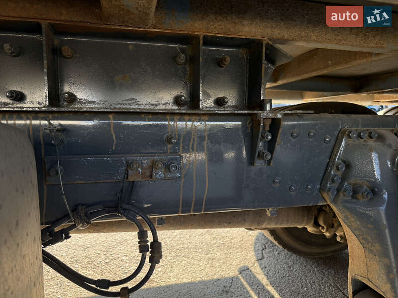 Контейнеровоз Scania P 2008 в Вінниці