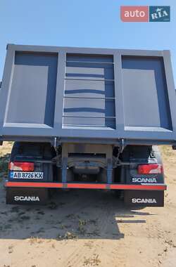 Самосвал Scania P 2011 в 