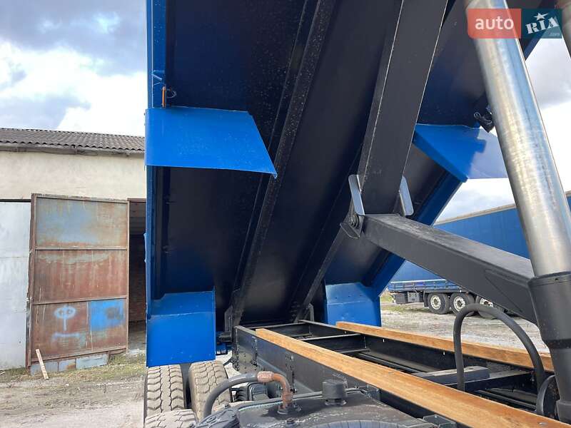 Самоскид Scania P 2012 в Бучачі