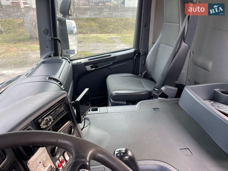 Самосвал Scania P 2012 в Бучаче