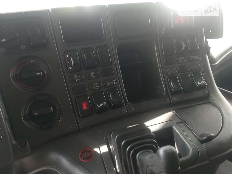 Грузовой фургон Scania R 114 2004 в Балаклее