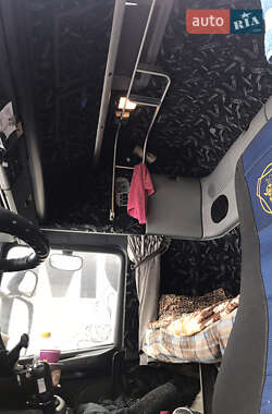 Тягач Scania R 124 2000 в 