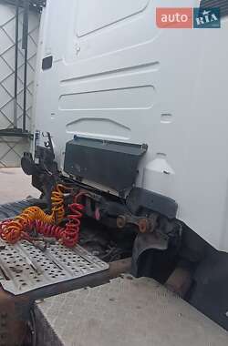 Тягач Scania R 420 2001 в 