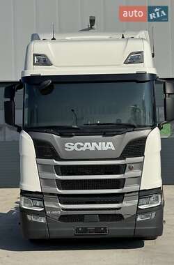 Контейнеровоз Scania R 450 2020 в 