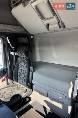 Контейнеровоз Scania R 450 2020 в 