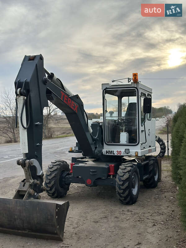 Колесный экскаватор Schaeff HML 1989 в Черновцах