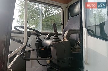Экскаватор погрузчик Schaeff HML 1994 в Черновцах