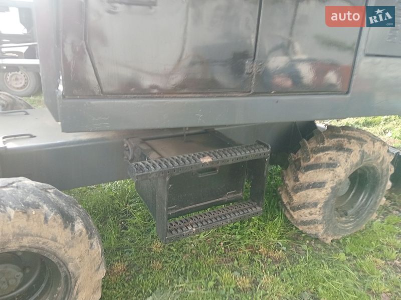 Экскаватор погрузчик Schaeff HML 1994 в Черновцах
