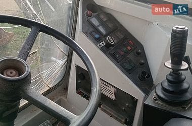 Екскаватор навантажувач Schaeff HML 1994 в Чернівцях