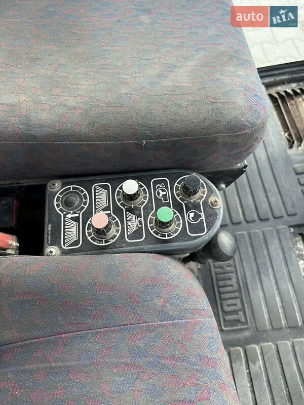 Уборочная машина SCHMIDT Swingo 2006 в Владимире фото 8 Уборочная машина SCHMIDT Swingo 2006 в Владимире