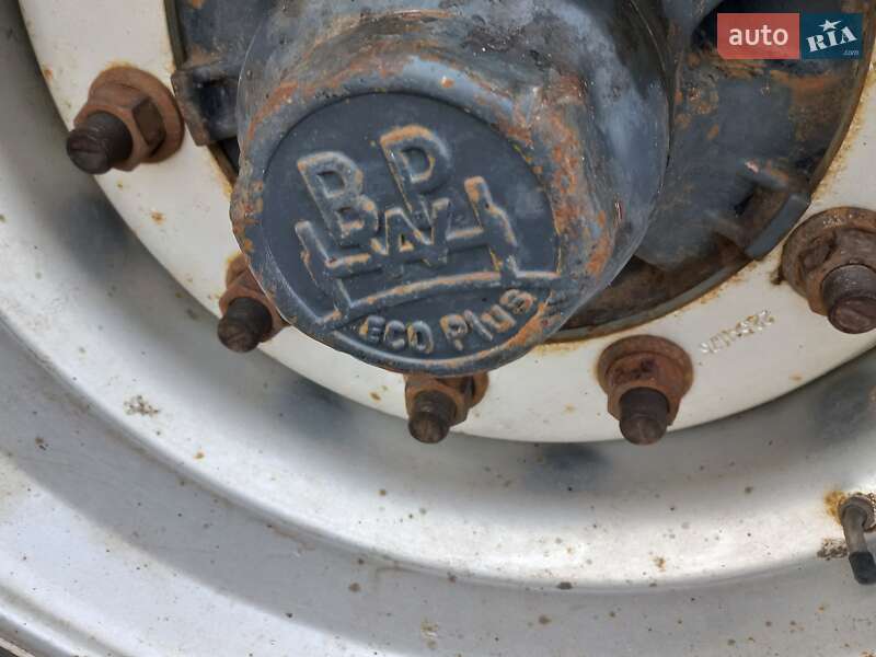 Контейнеровоз Schmitz Cargobull BPW 2004 в Днепре