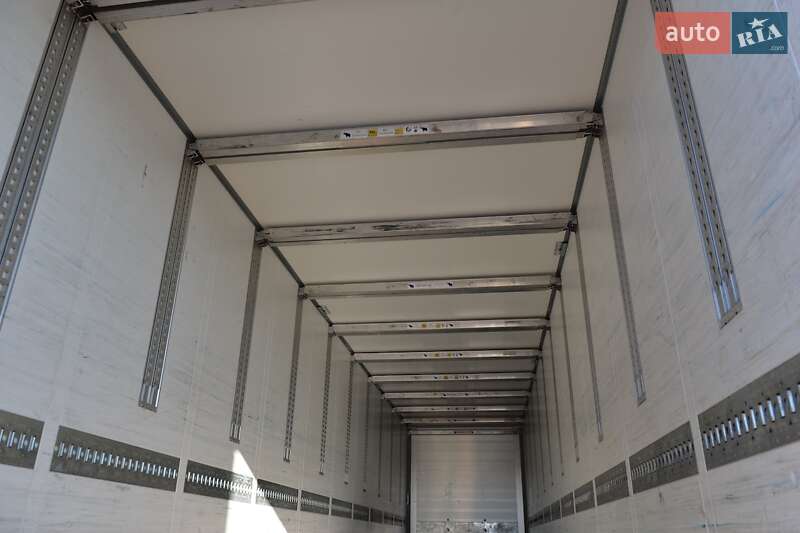 Фургон полуприцеп Schmitz Cargobull BPW 2017 в Виннице