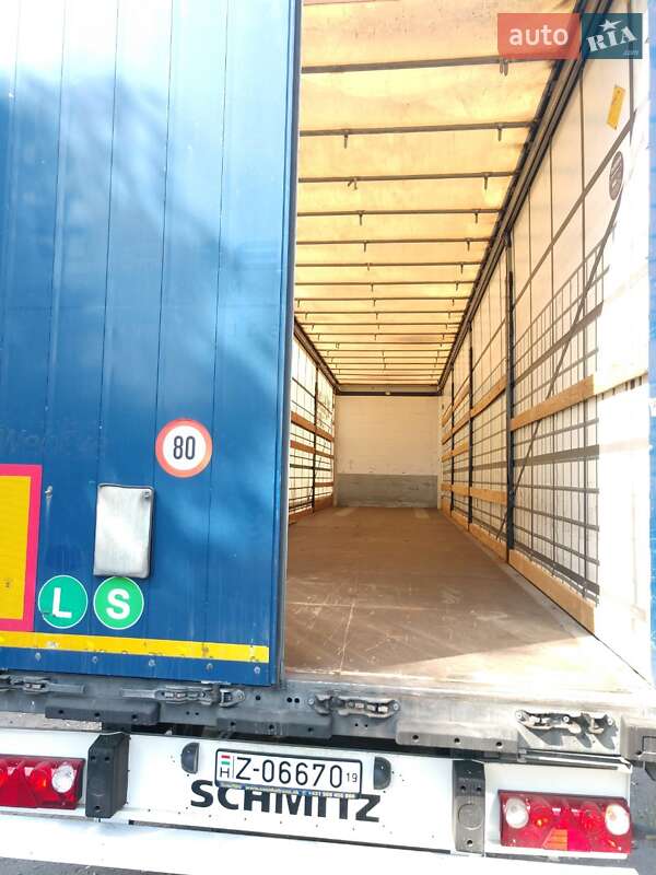 Тентованный борт (штора) - полуприцеп Schmitz Cargobull Cargobull 2011 в Мукачево