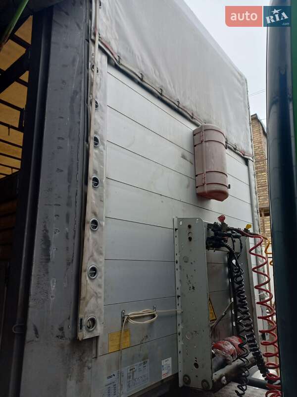 Тентованный борт (штора) - прицеп Schmitz Cargobull Cargobull 2013 в Киеве