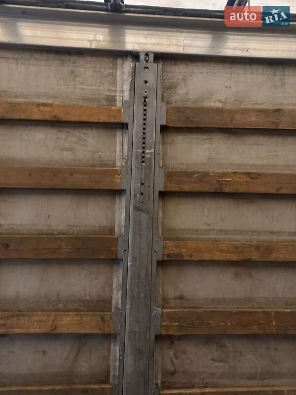 Тентованный борт (штора) - прицеп Schmitz Cargobull Cargobull 2013 в Киеве