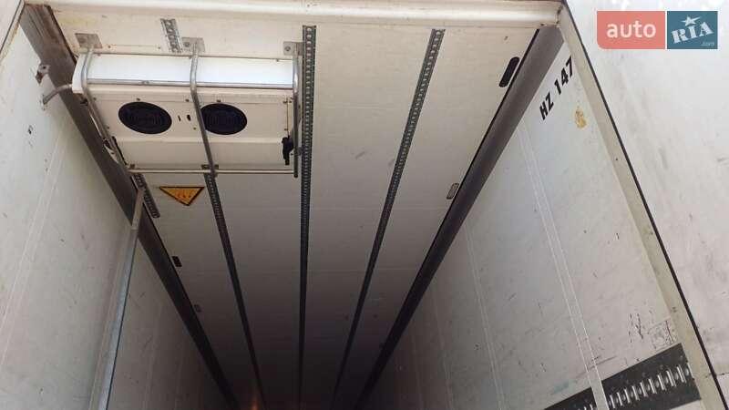 Рефрижератор полуприцеп Schmitz Cargobull Cargobull 2012 в Одессе