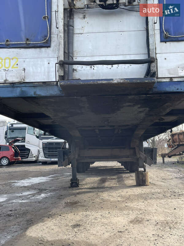 Бортовой полуприцеп Schmitz Cargobull Cargobull 1998 в Ратным