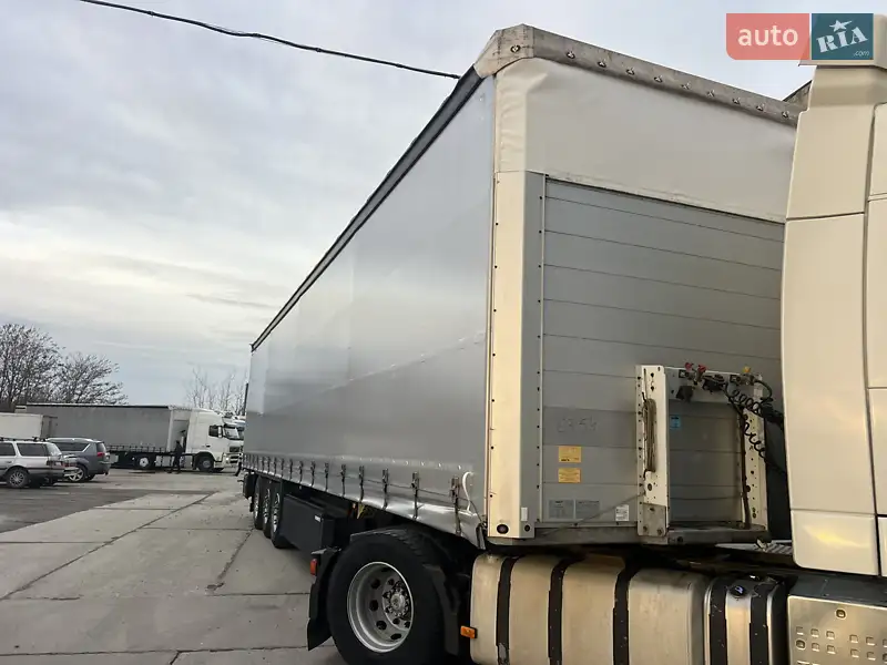 Тентованный борт (штора) - полуприцеп Schmitz Cargobull Cargobull 2014 в 