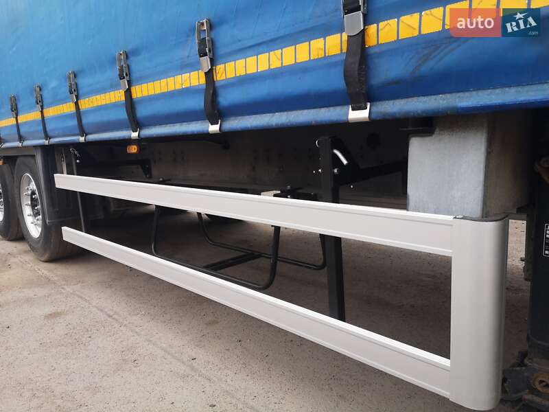 Тентований борт (штора) - напівпричіп Schmitz Cargobull Cargobull 2012 в Вінниці