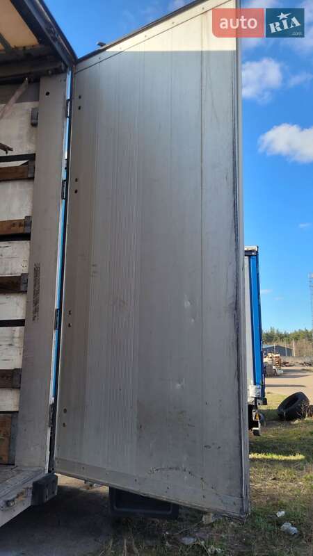 Тентованный борт (штора) - полуприцеп Schmitz Cargobull Cargobull 2012 в Киеве