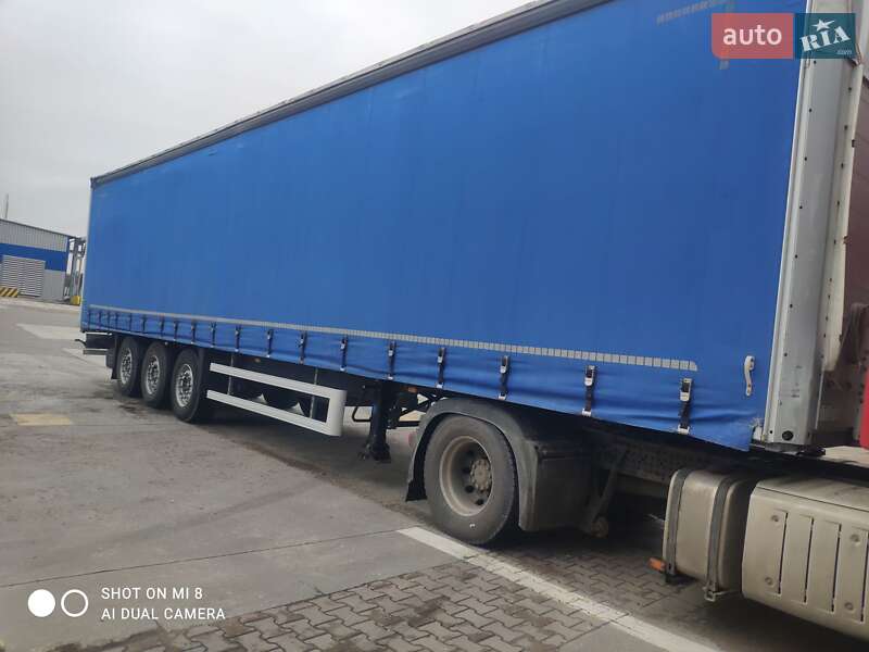 Тентованный борт (штора) - полуприцеп Schmitz Cargobull Cargobull 2006 в Стрые