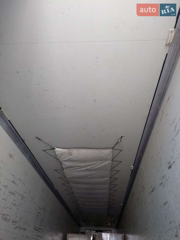 Рефрижератор напівпричіп Schmitz Cargobull Cargobull 2009 в Дніпрі