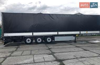 Тентованный борт (штора) - полуприцеп Schmitz Cargobull Cargobull 2012 в 