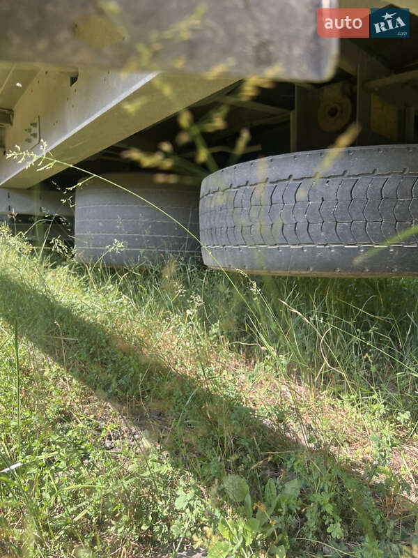 Бортовой полуприцеп Schmitz Cargobull Cargobull 2013 в Тячеве