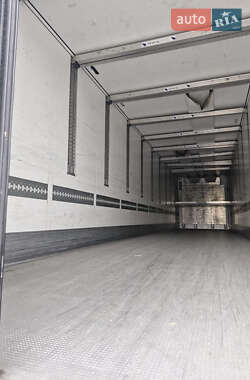 Рефрижератор полуприцеп Schmitz Cargobull Cargobull 2013 в 