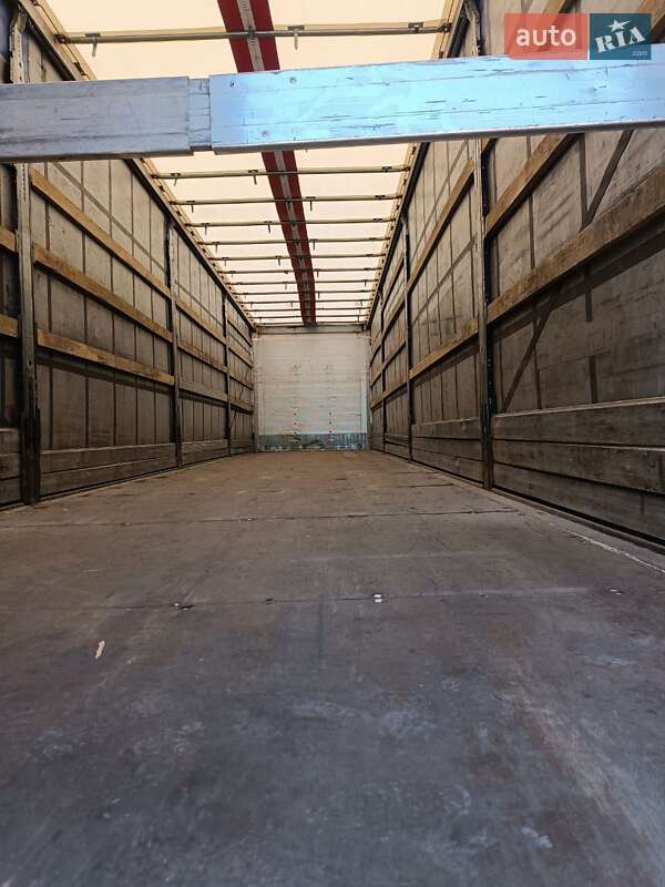 Тентованный борт (штора) - полуприцеп Schmitz Cargobull Cargobull 2015 в Самборе фото 5 Тентованный борт (штора) - полуприцеп Schmitz Cargobull Cargobull 2015 в Самборе