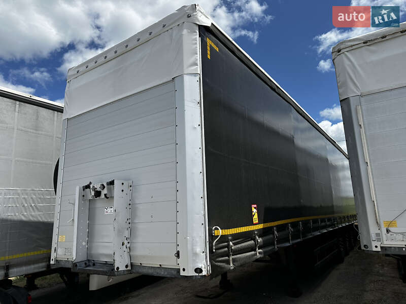 Тентований борт (штора) - напівпричіп Schmitz Cargobull Cargobull 2006 в 