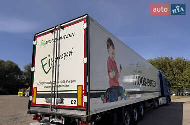 Ізотермічна будка Schmitz Cargobull Cargobull 2011 в 