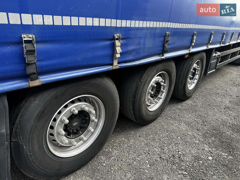 Тентованный борт (штора) - полуприцеп Schmitz Cargobull Cargobull 2011 в Умани