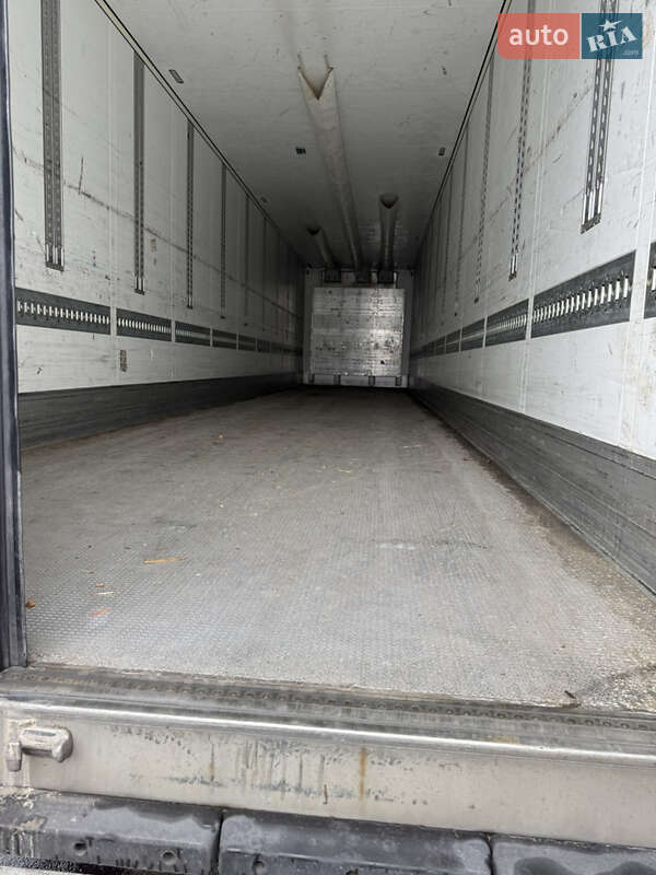 Рефрижератор полуприцеп Schmitz Cargobull Cargobull 2015 в Луцке