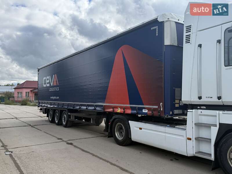 Тентованный борт (штора) - полуприцеп Schmitz Cargobull Cargobull 2015 в Надворной