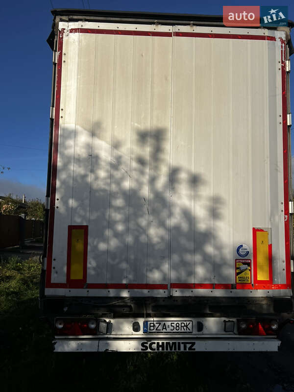 Бортовой полуприцеп Schmitz Cargobull Cargobull 2014 в Львове