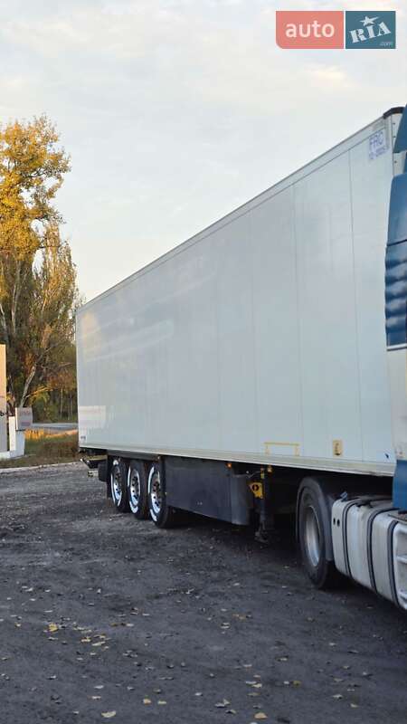 Рефрижератор напівпричіп Schmitz Cargobull Cargobull 2015 в Кам'янському