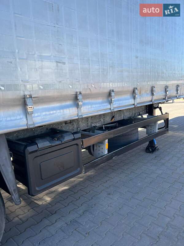 Тентованный борт (штора) - полуприцеп Schmitz Cargobull Cargobull 2015 в Киеве фото 17 Тентованный борт (штора) - полуприцеп Schmitz Cargobull Cargobull 2015 в Киеве